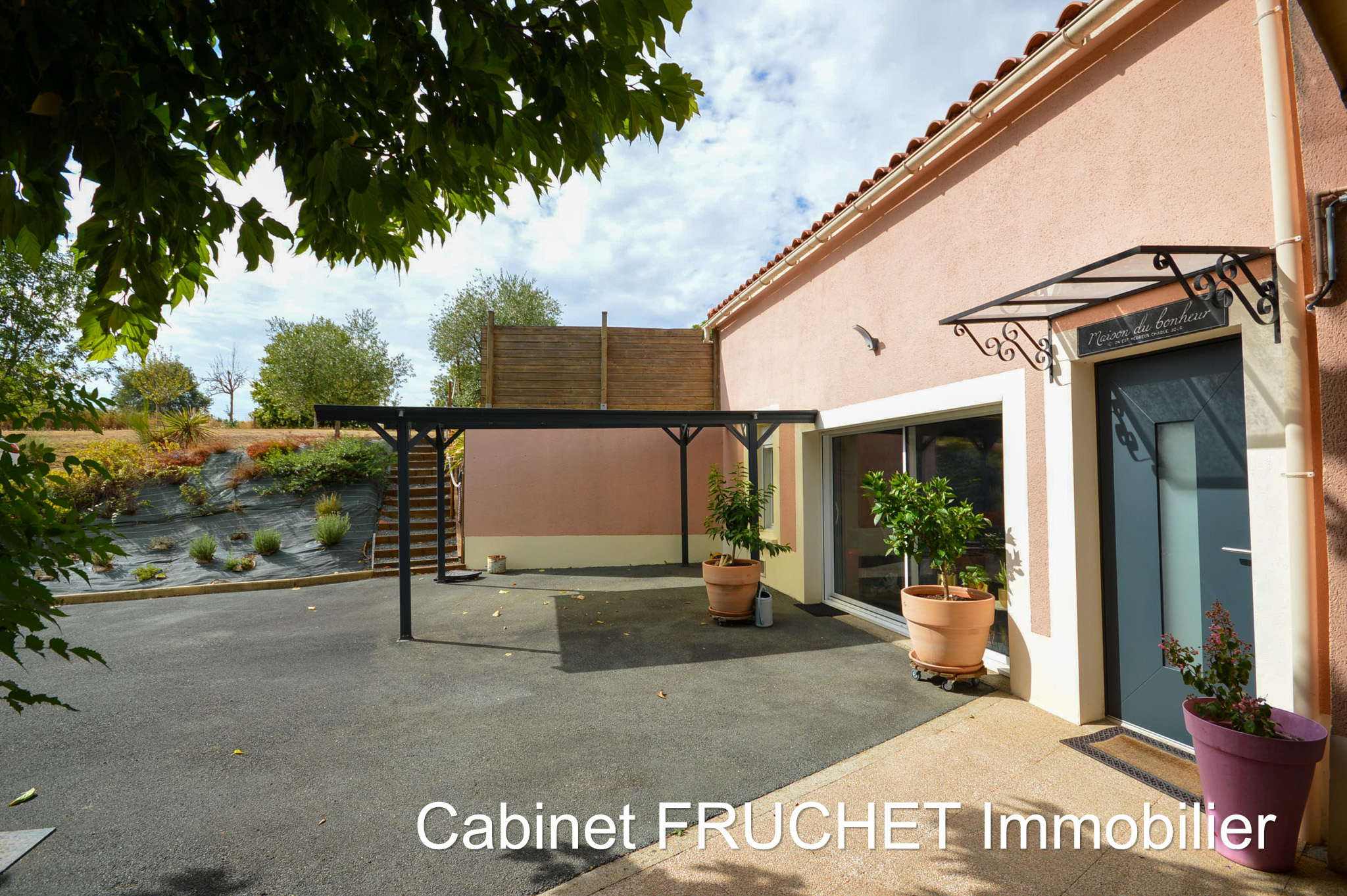 LA CAILLERE-SAINT-HILAIRE - Belle maison de caractère avec 3 chambres et bureau