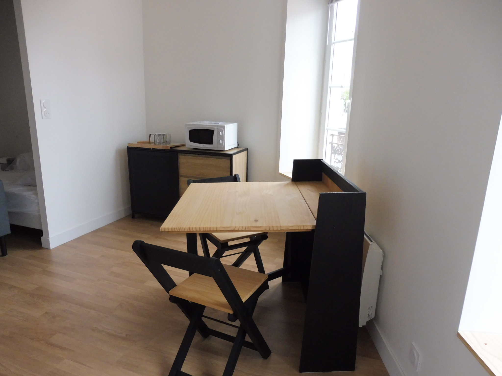 CHANTONNAY, STUDIO meublé et neuf dans centre ville