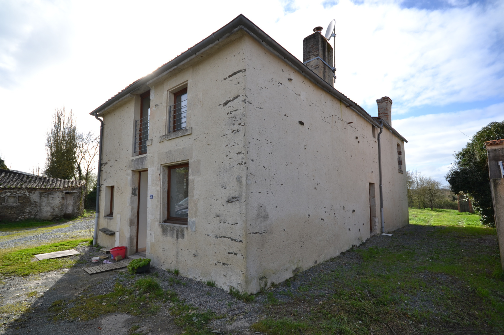MONSIREIGNE, à mi-chemin entre Chantonnay et Pouzauges