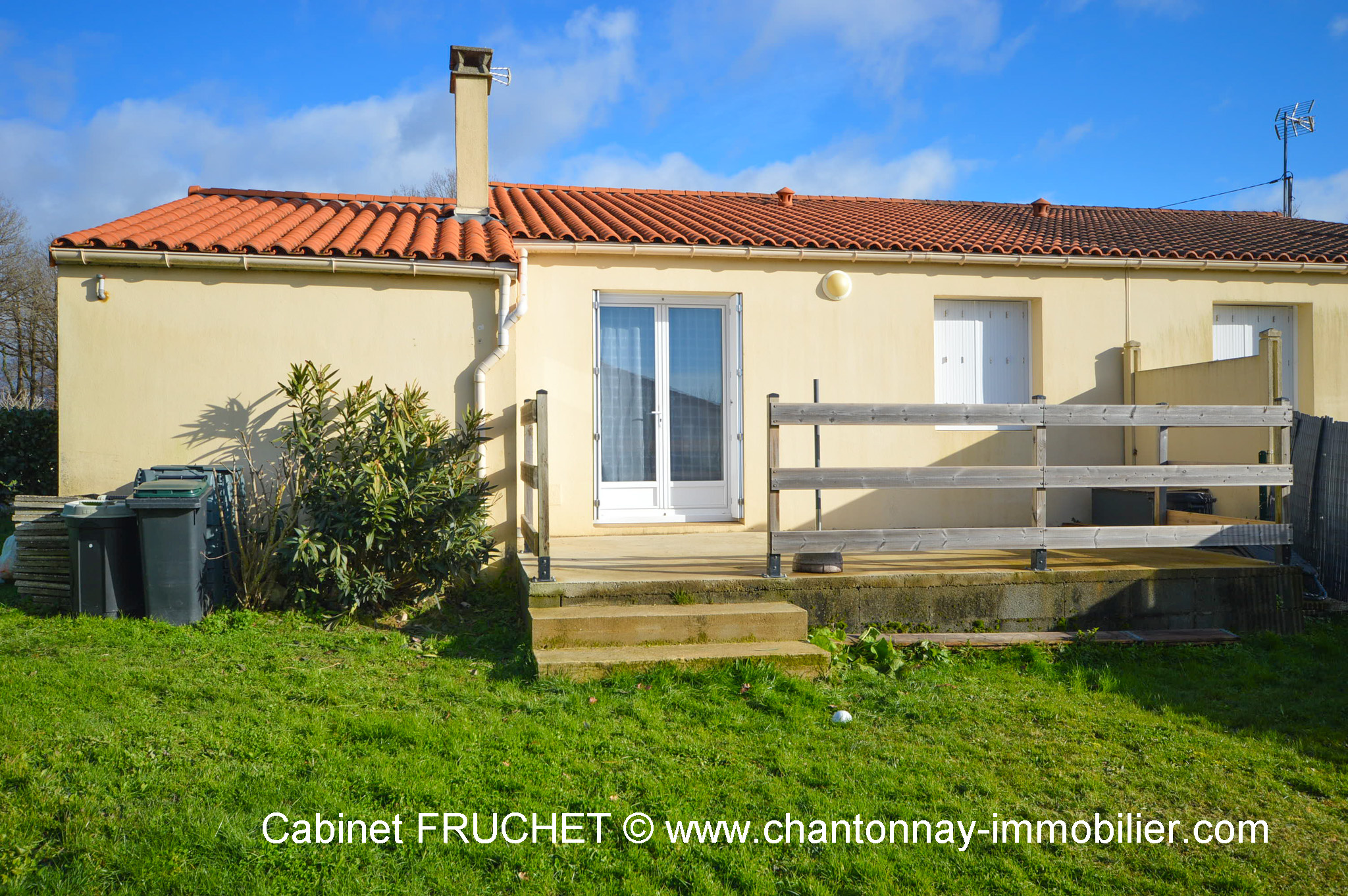 SAINT-PROUANT - Maison de plain-pied avec jardin