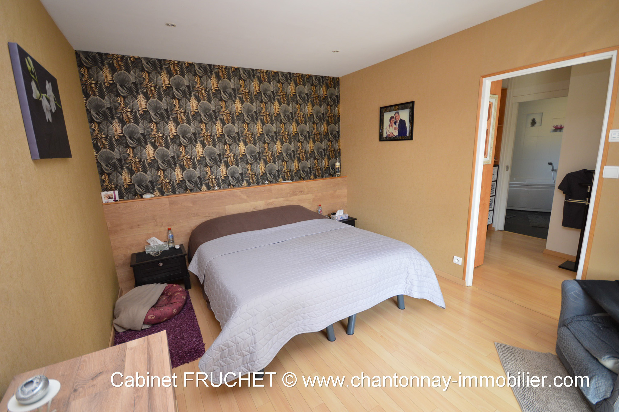 CHANTONNAY - Propriété contemporaine de plain-pied offrant de belles prestations