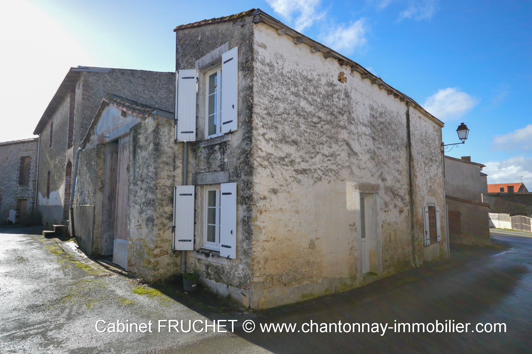 SIGOURNAIS - Maison ancienne de bourg