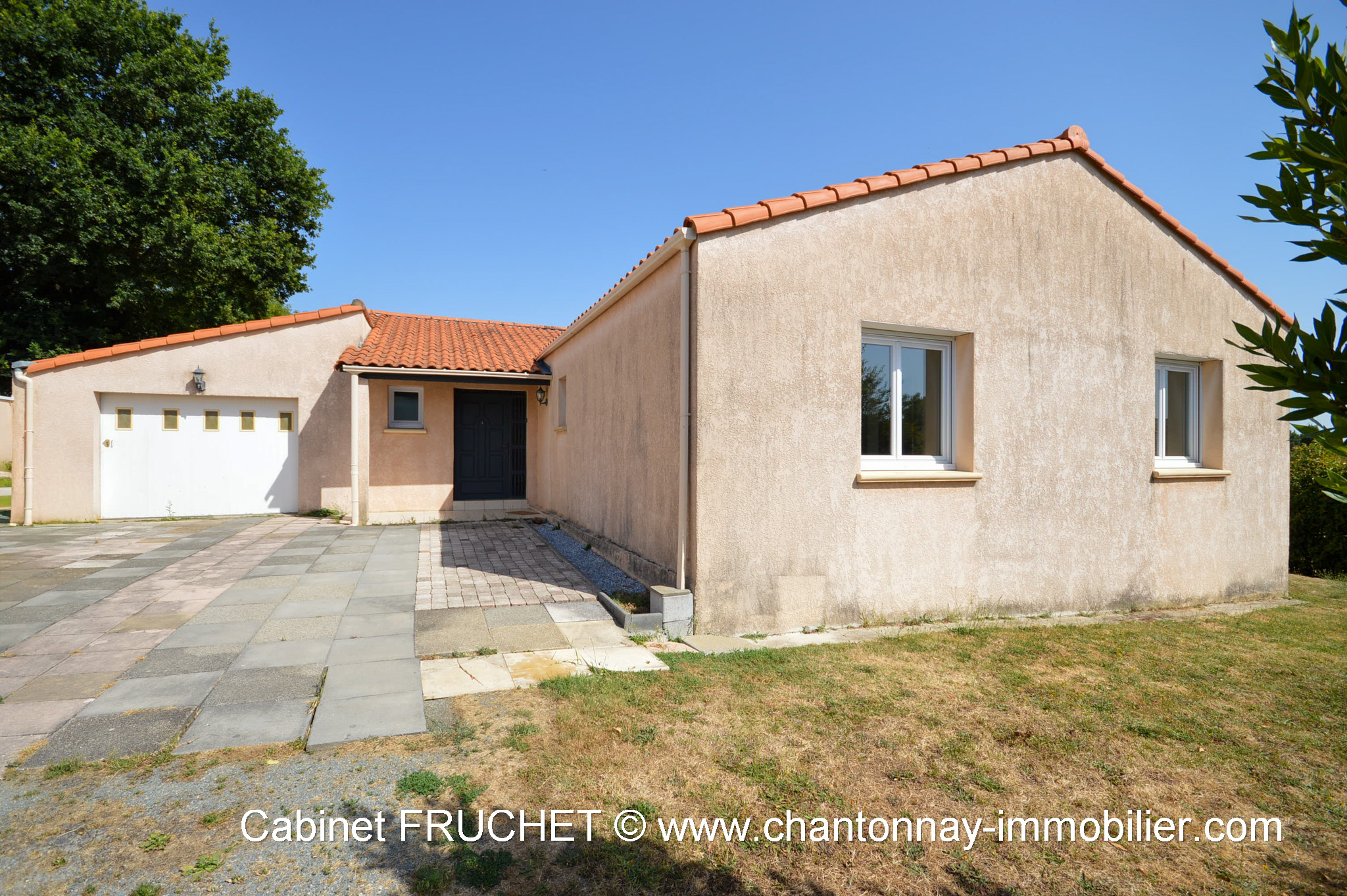 CHANTONNAY - Maison de plain-pied offrant 4 chambres et terrain