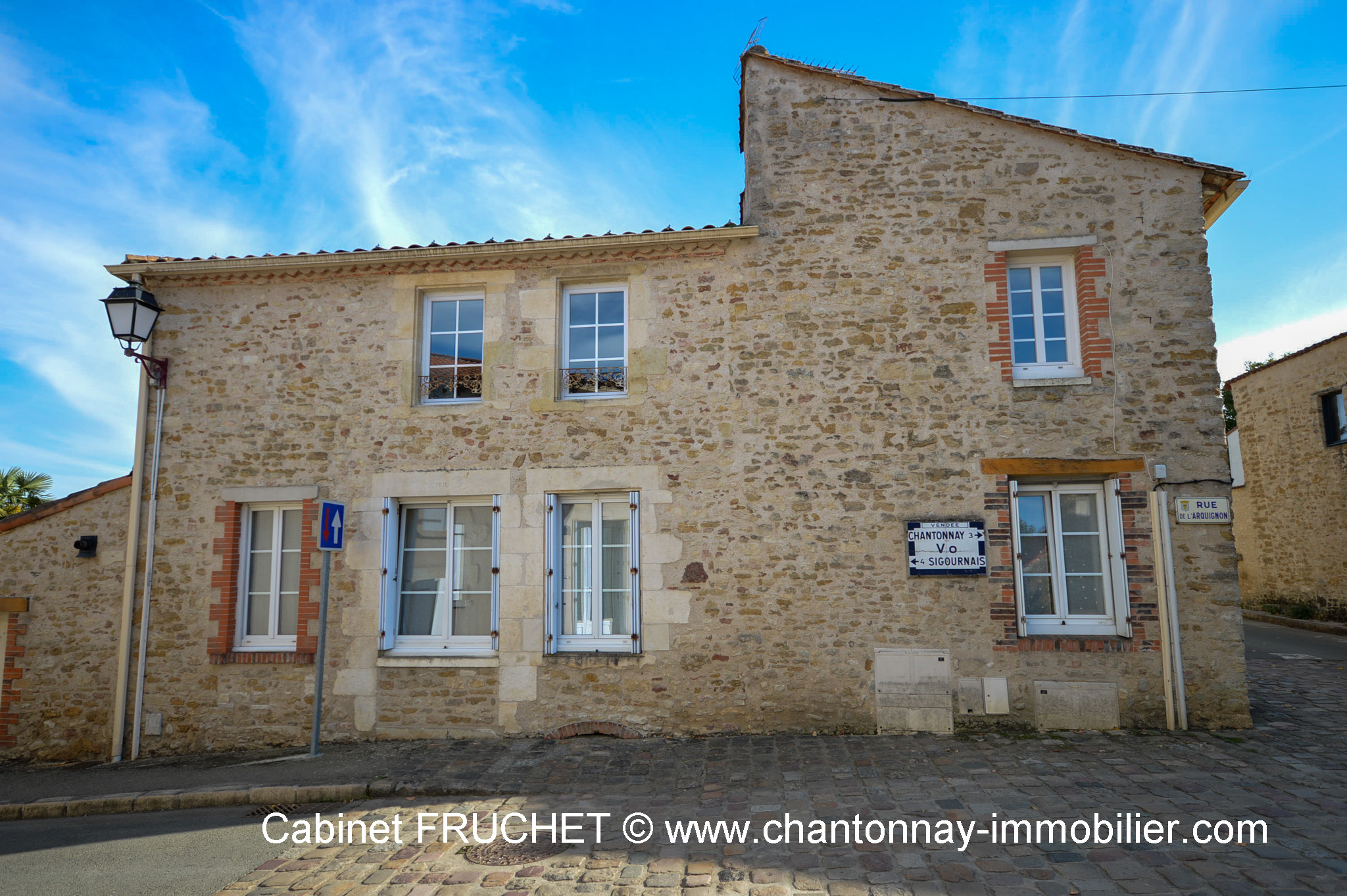 CHANTONNAY - Maison en pierre de 4 ch