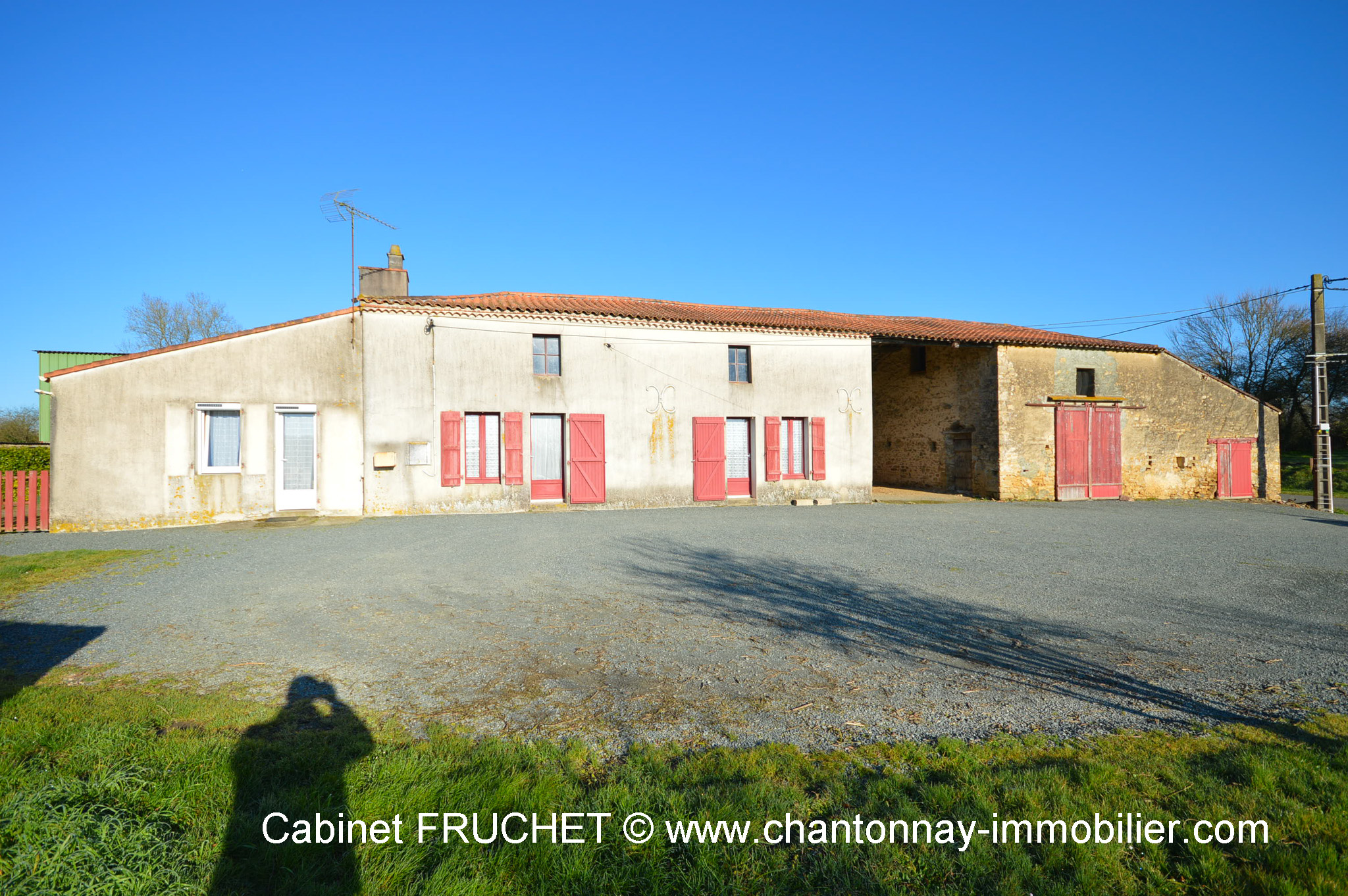 Environnement privilégié - Belle fermette Vendéenne à rénover