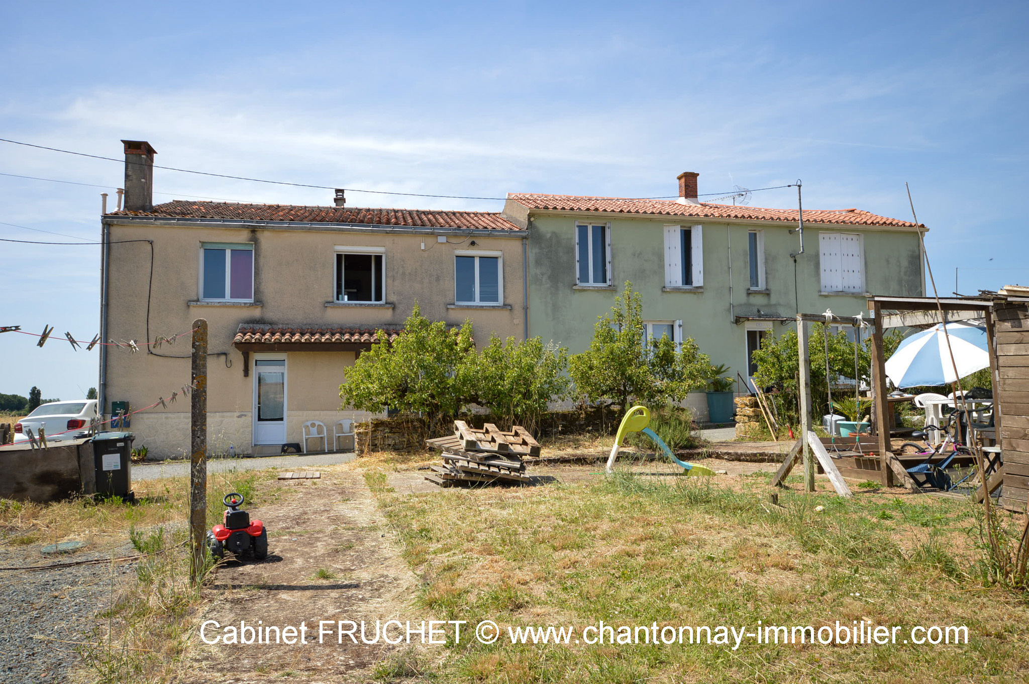 BAZOGES EN PARREDS - Maison avec possibilité locatif