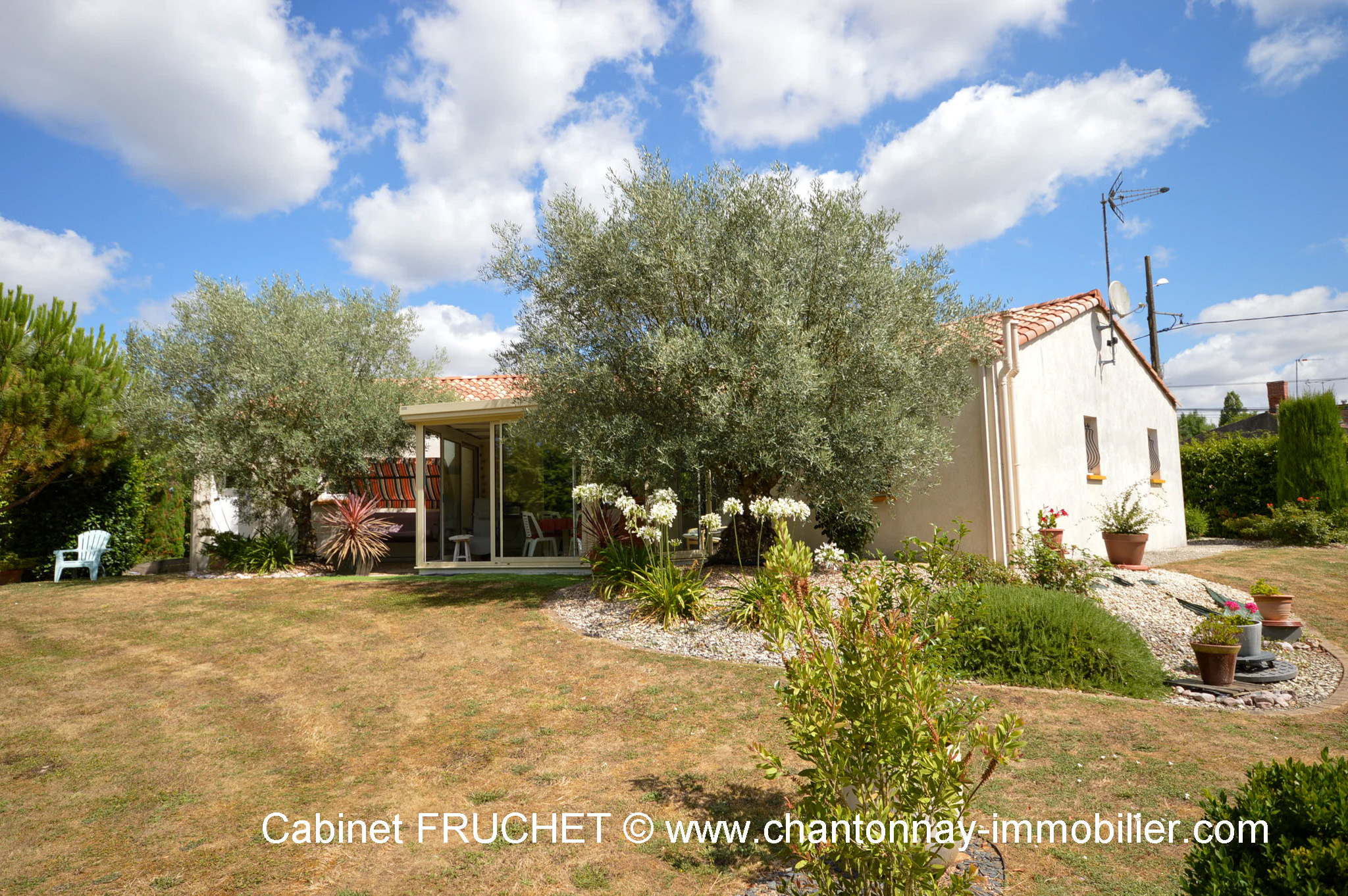 Jolie maison de plain-pied dans bel environnement