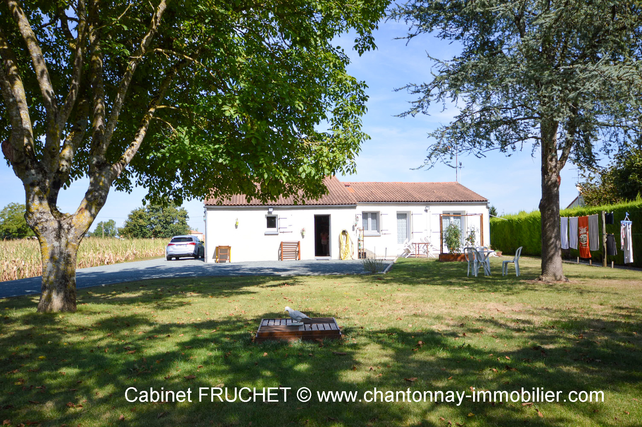 Axe CHANTONNAY - LES ESSARTS Jolie maison plain-pied dans environnement privilégié