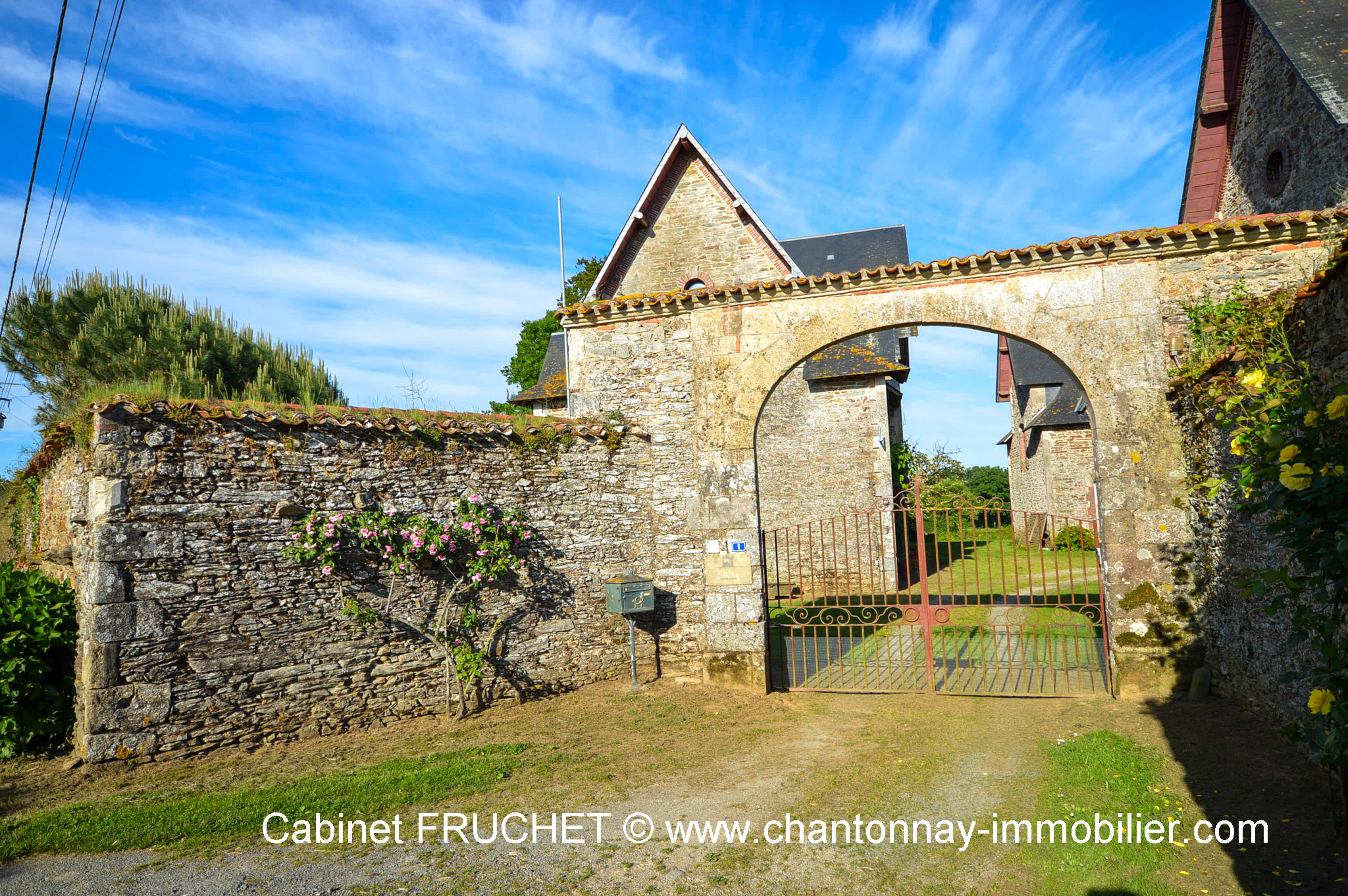 LES HERBIERS - Propriété de charme rénovée.